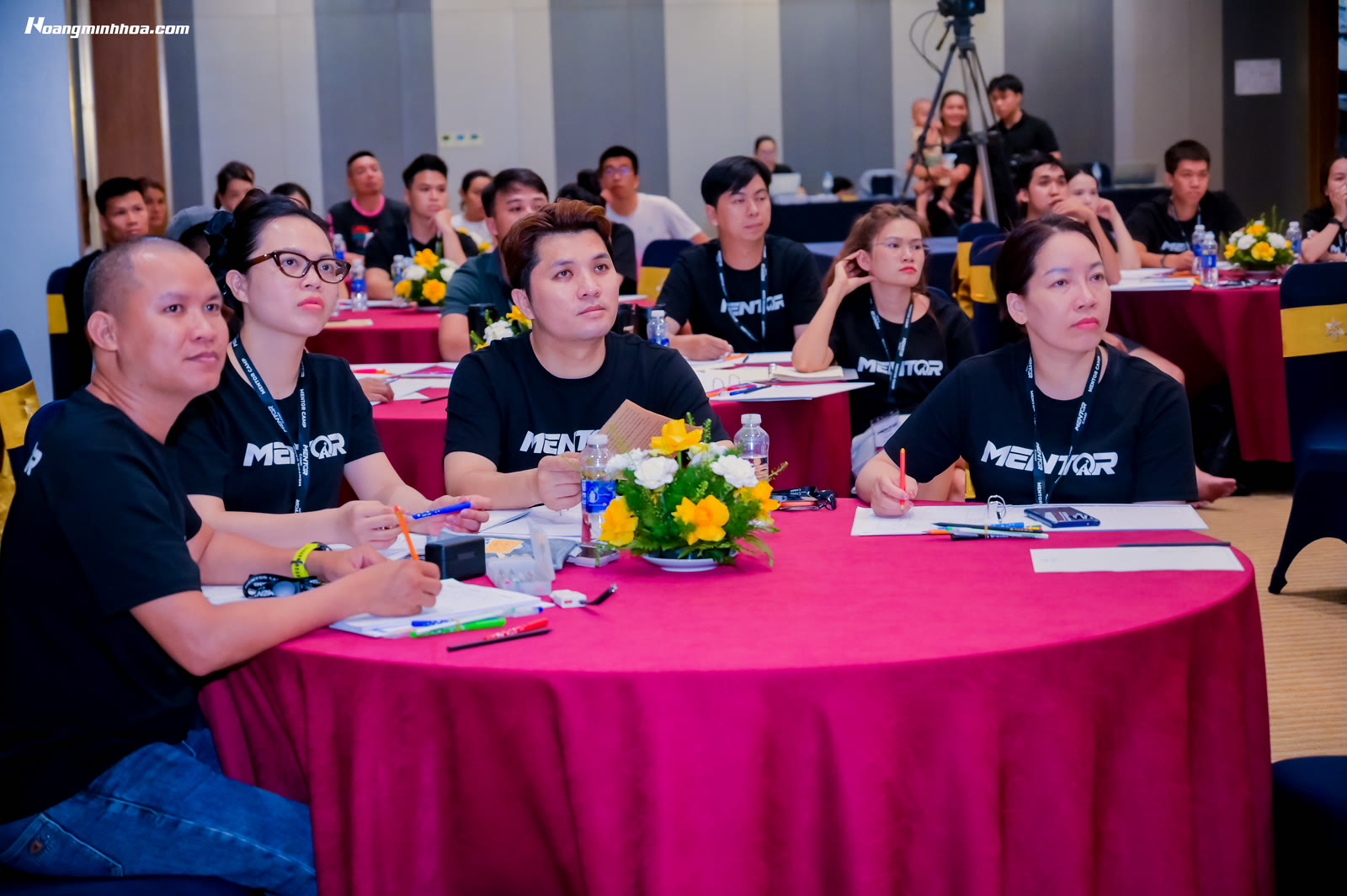 Các loại AI agent cho doanh nghiệp trong chăm sóc khách hàng và bán hàng