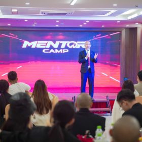 Sơ đồ 9 chiến thuật ứng dụng AI để tăng doanh thu cho doanh nghiệp