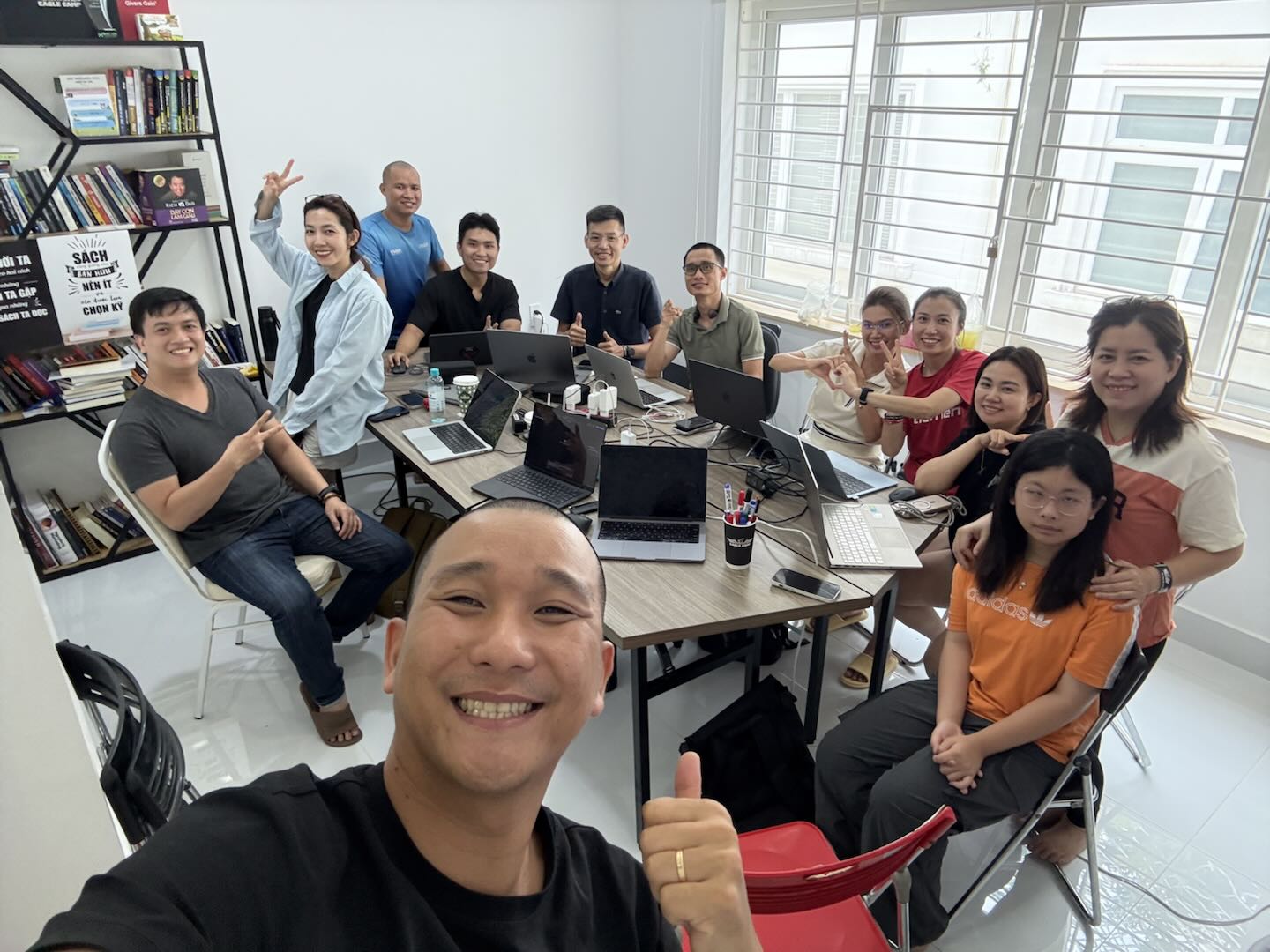 cách ứng dụng AI để tăng doanh thu qua chăm lead tự động 24/7