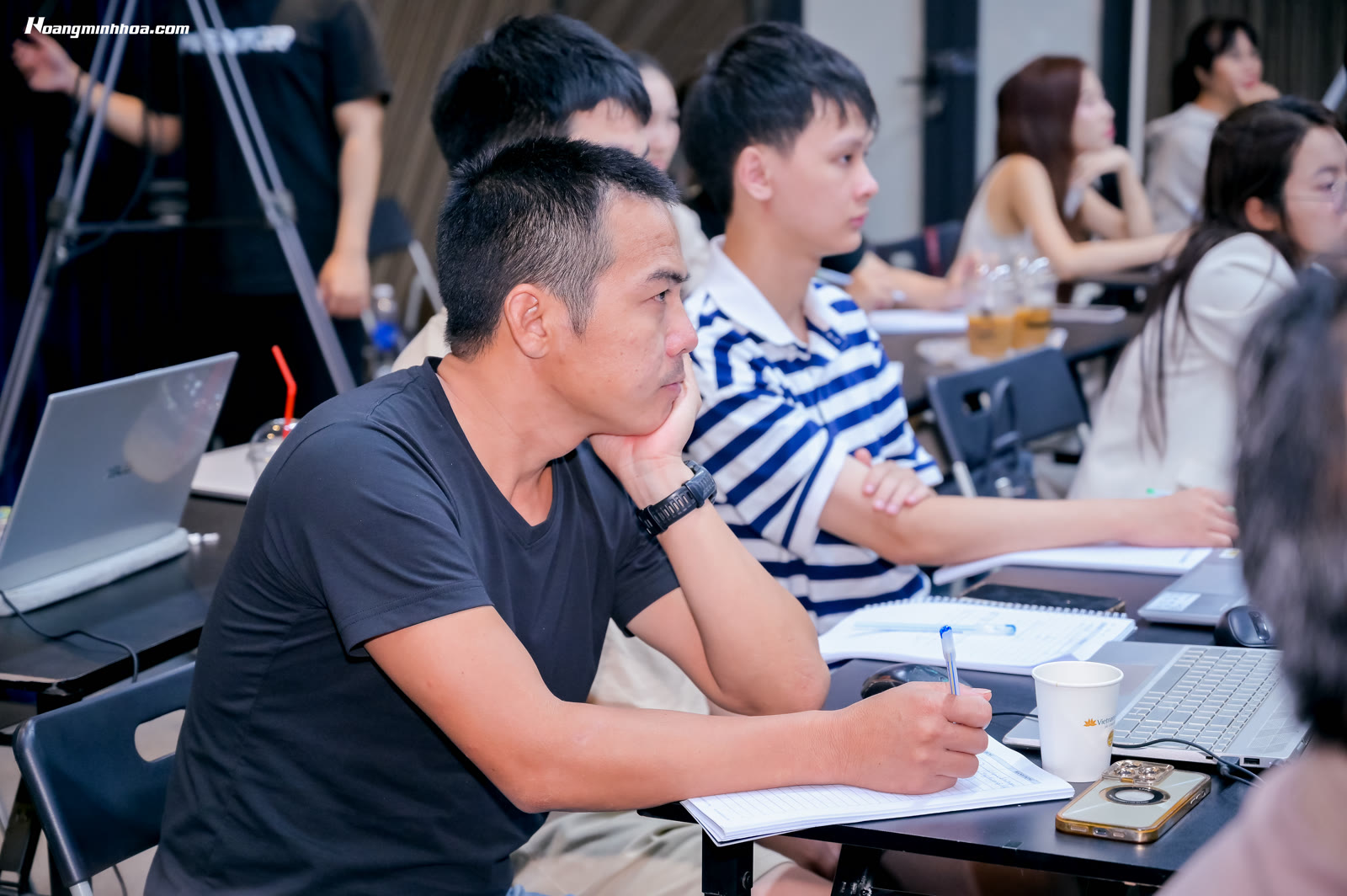 cách tích phước bằng tâm khiêm hạ, buông chấp kiến