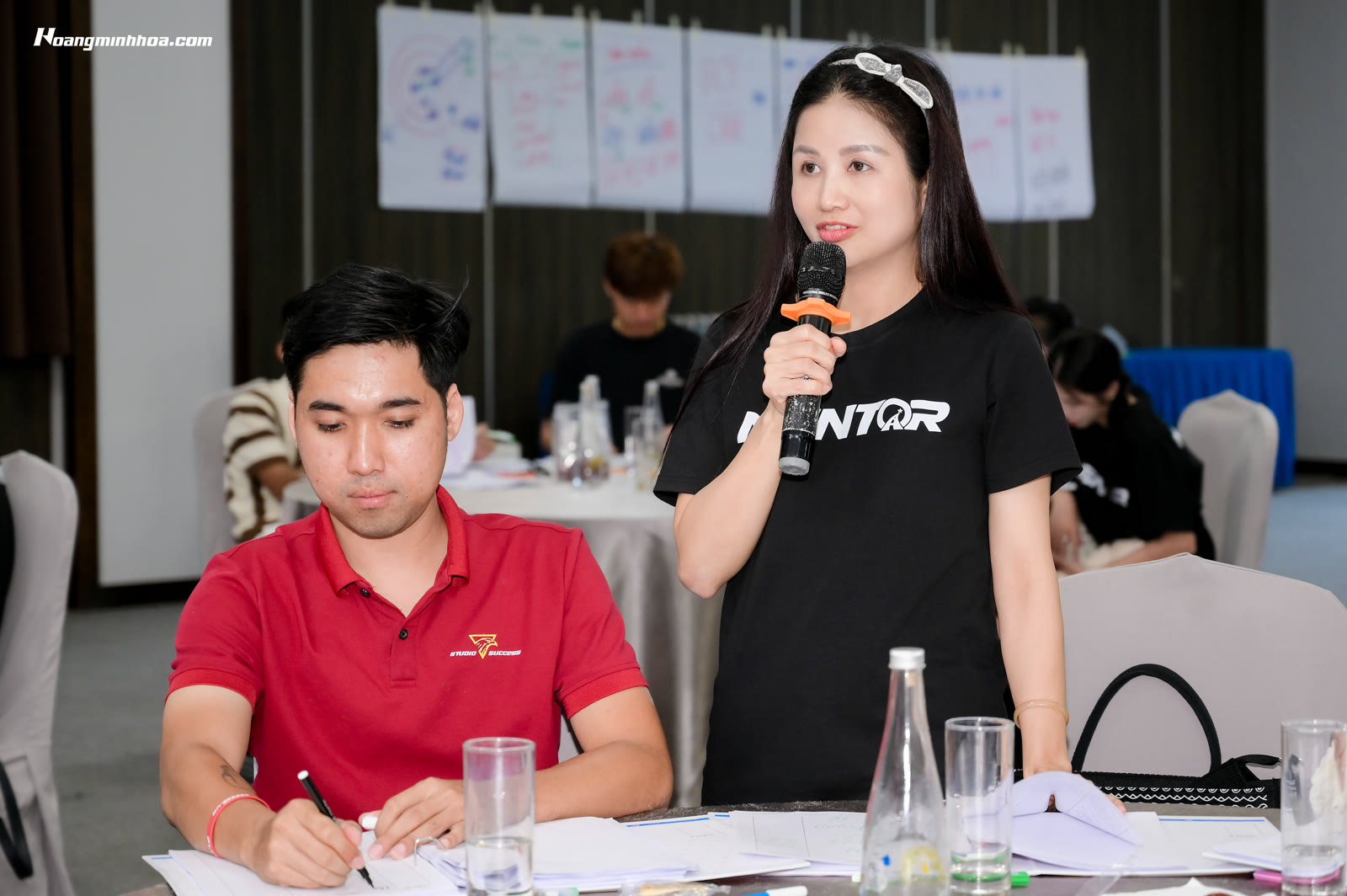 Bậc 1 và bậc 2 trong các tầng bậc trí tuệ là phân biệt đúng sai và quay về từ mình