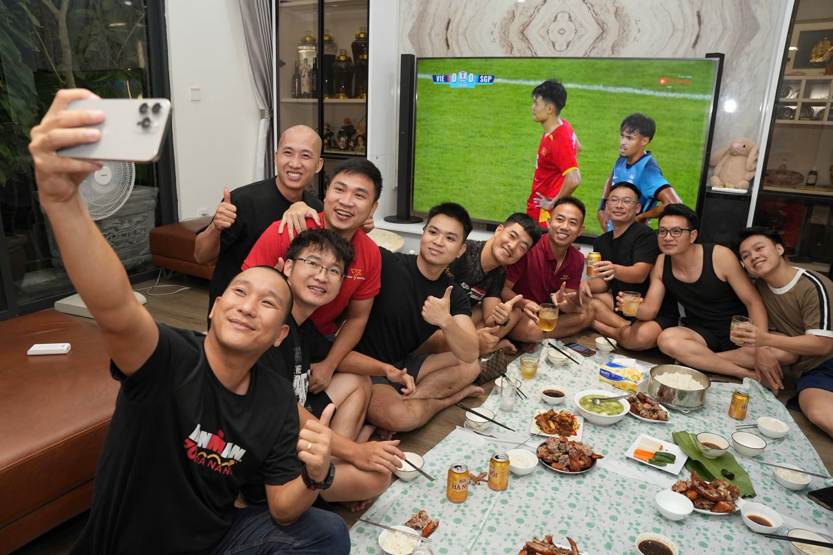 Cộng đồng học viên chương trình Doanh Nghiệp AI First giao lưu sau buổi học