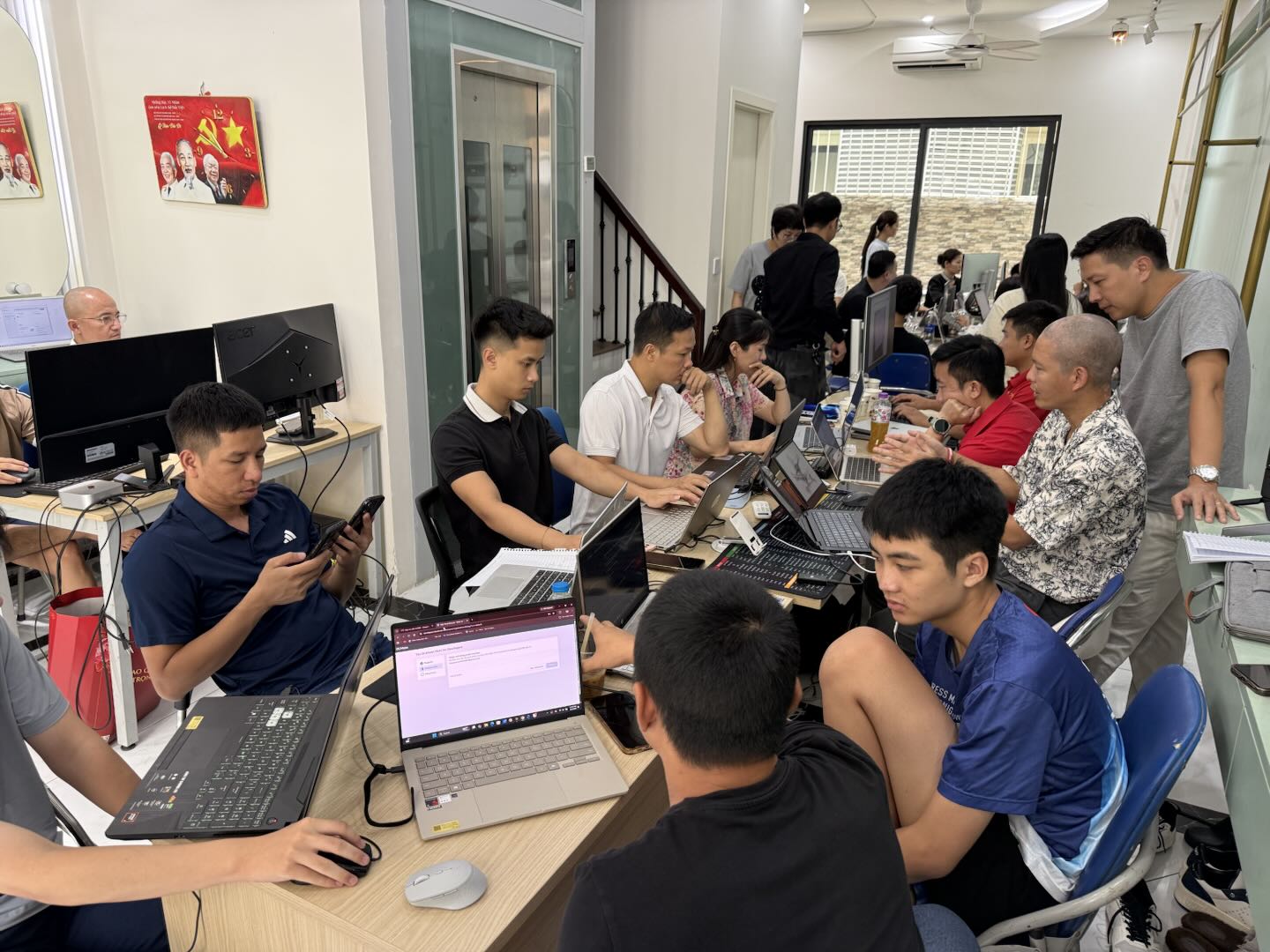 Không khí buổi học thực hành xây dựng bộ não thứ 2 AI tại chương trình AI First
