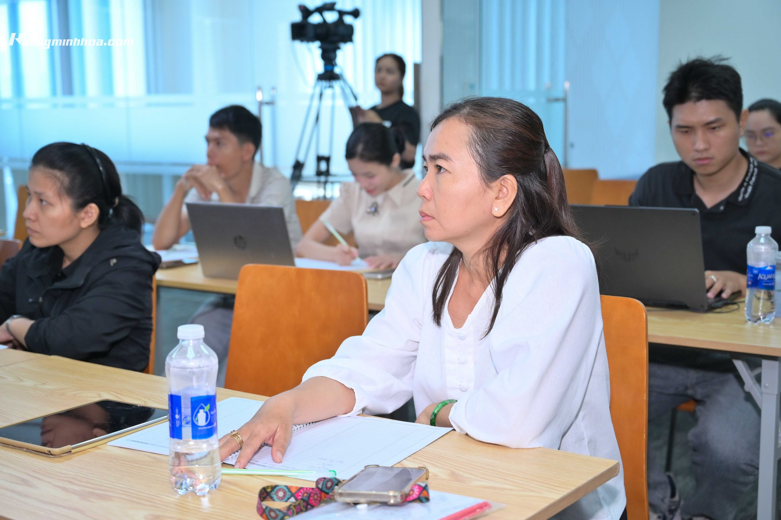 Cách bán hàng hiệu quả bằng sự tử tế nhất quán với khách hàng