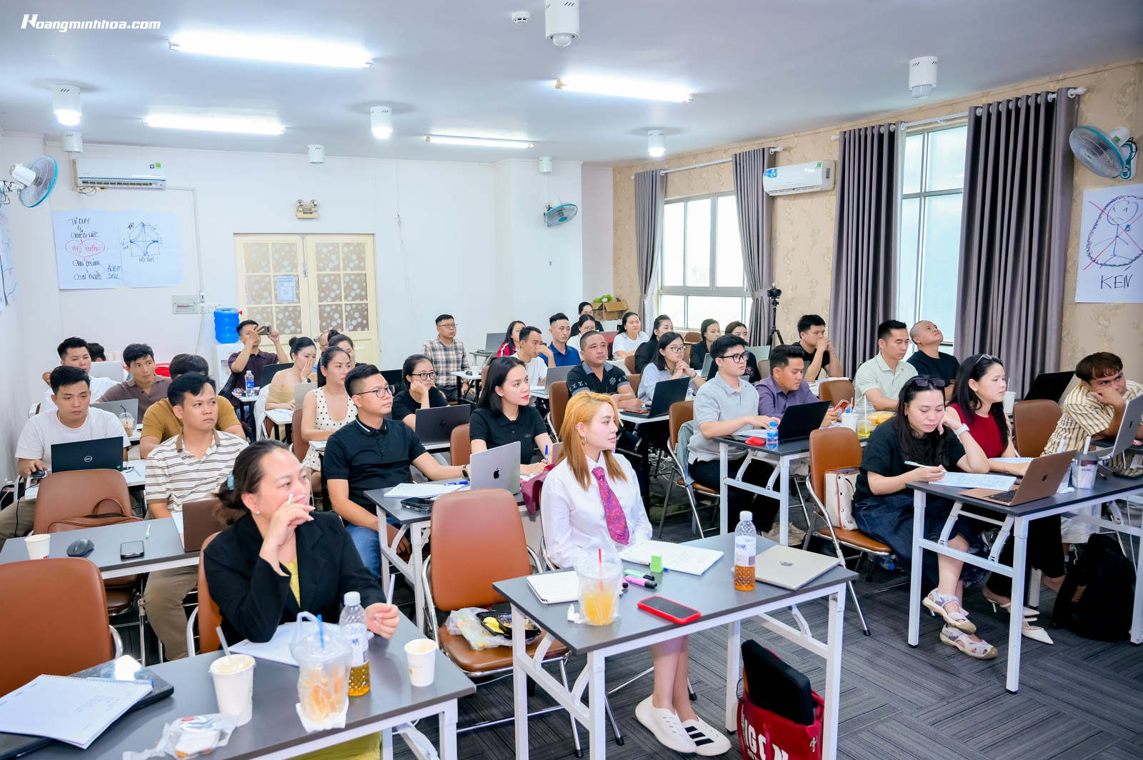 Bộ lọc Lâu Lớn Lành khi đầu tư cổ phần doanh nghiệp dài hạn
