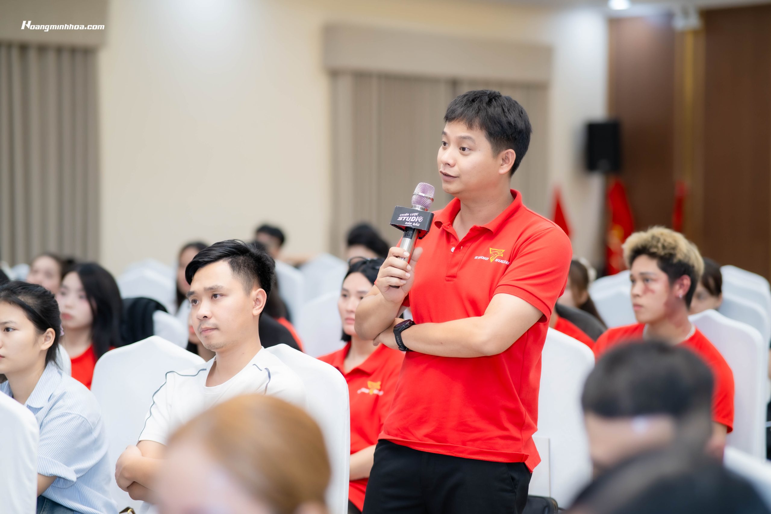 nhận thức về tiền đúng giúp dòng tiền phụng sự nhân sinh thay vì bị cất giấu
