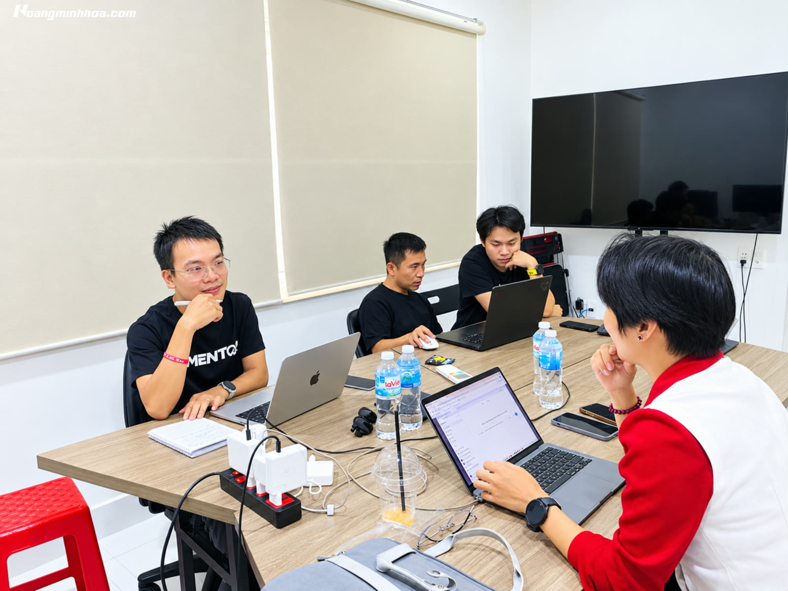 Bảng so sánh phần mềm quản lý doanh nghiệp nhỏ miễn phí theo quy mô đội ngũ