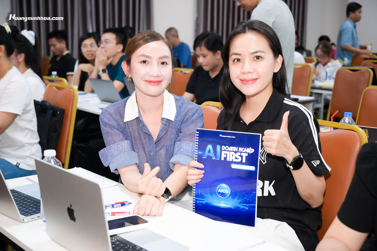 Thiết kế bảng khách hàng trong phần mềm quản lý doanh nghiệp nhỏ trên Lark